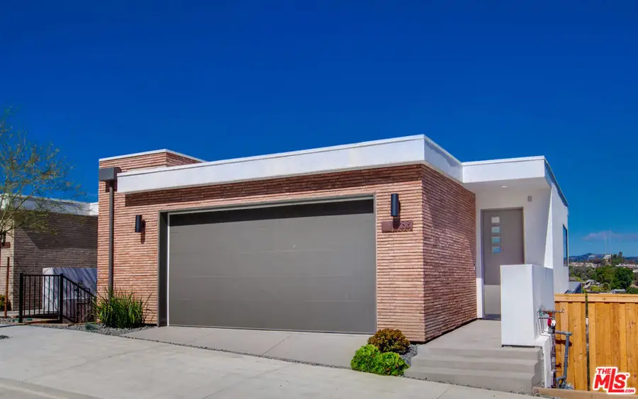 1653 N Bruce Court, Los Angeles, CA 90026 - Image #2