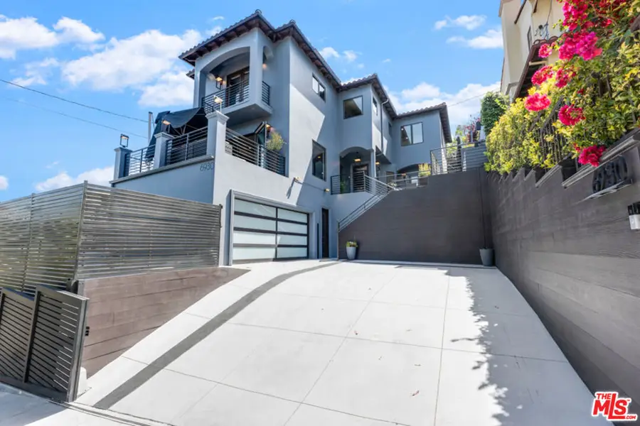 6930 Woodrow Wilson Drive, Los Angeles, CA 90068 - Image #2