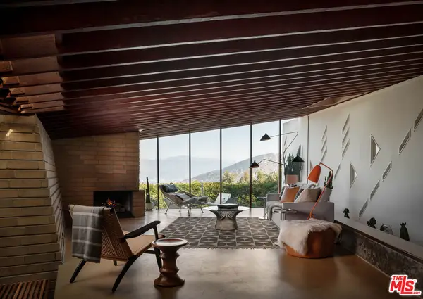 7316 Caverna Drive, Los Angeles, CA 90068