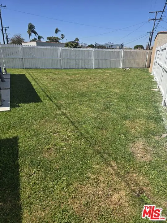 8464 Byrd Avenue, Inglewood, CA 90305 - Image #3