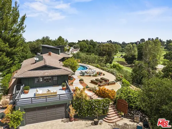 4650 Canoga Avenue, Woodland Hills, CA 91364