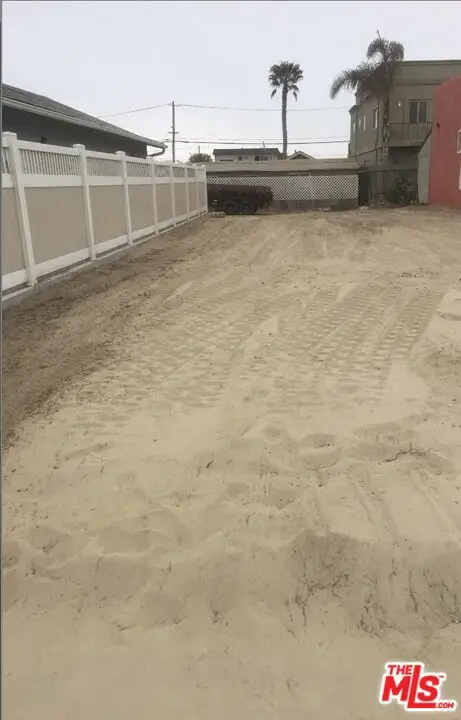 370 Pier Avenue, Oceano, CA 93445