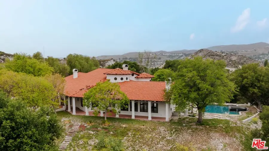 16515 Valley Ranch Road, Canyon Country, CA 91387 - Image #2