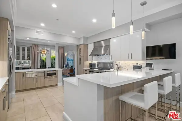 6099 S Seabluff Drive, Los Angeles, CA 90094