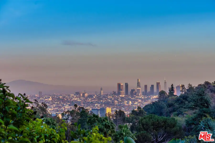 7229 Senalda Road, Los Angeles, CA 90068 - Image #2