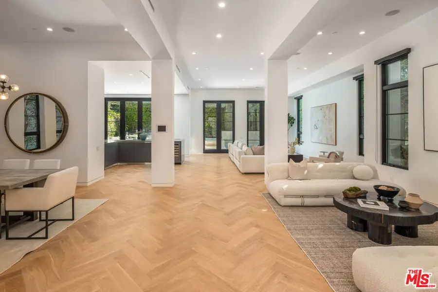 636 N Kilkea Drive, Los Angeles, CA 90048 - Image #2