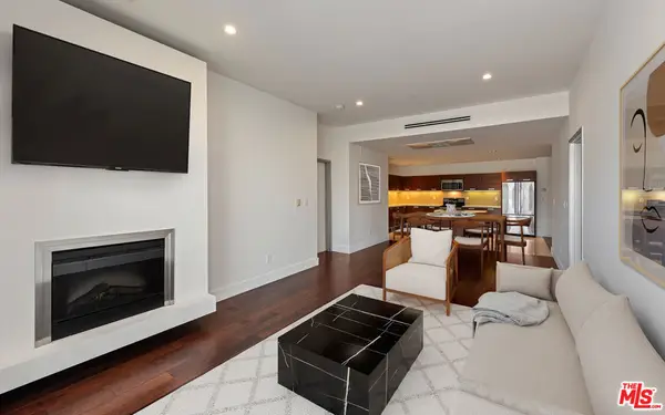 6735 Yucca Street #406, Los Angeles, CA 90028