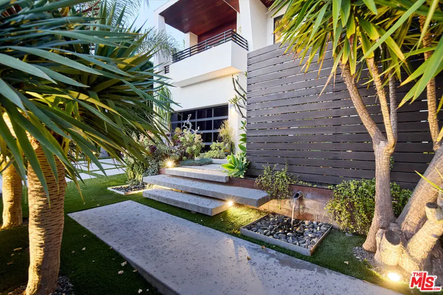 844 N Harper Avenue, Los Angeles, CA 90046 - Image #3