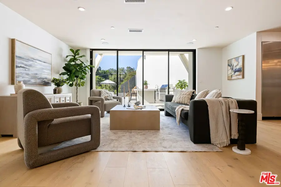 2256 Nichols Canyon Road, Los Angeles, CA 90046 - Image #3