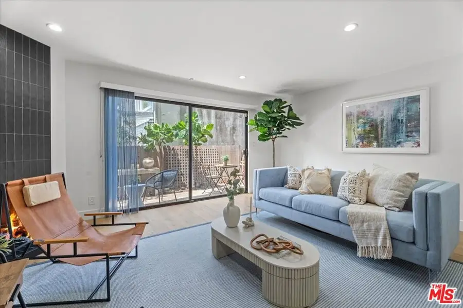 1807 10th Street #4, Santa Monica, CA 90404 - #3