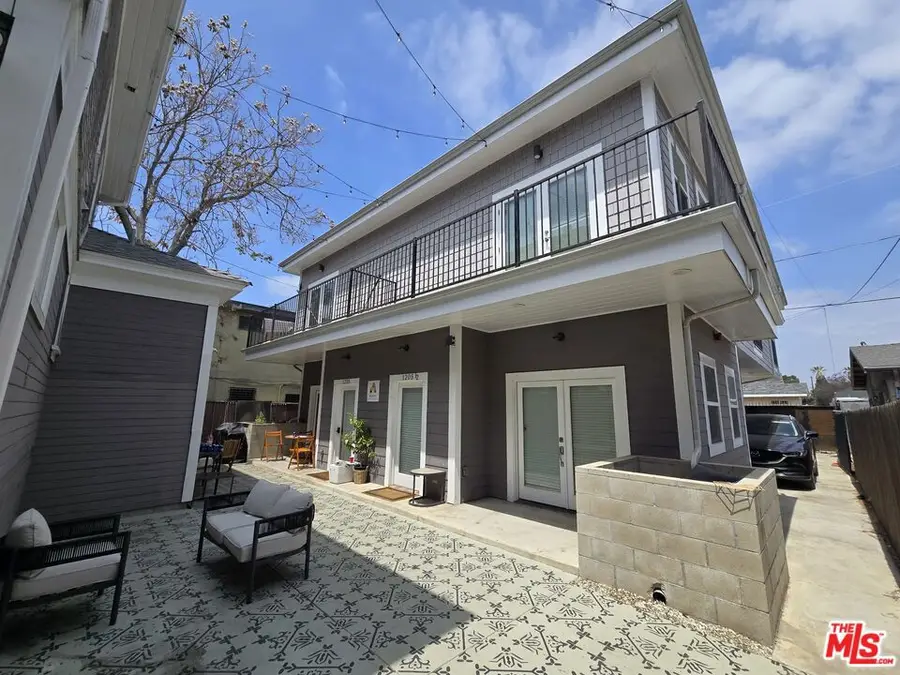 1207 W 37th Place, Los Angeles, CA 90007 - Image #3