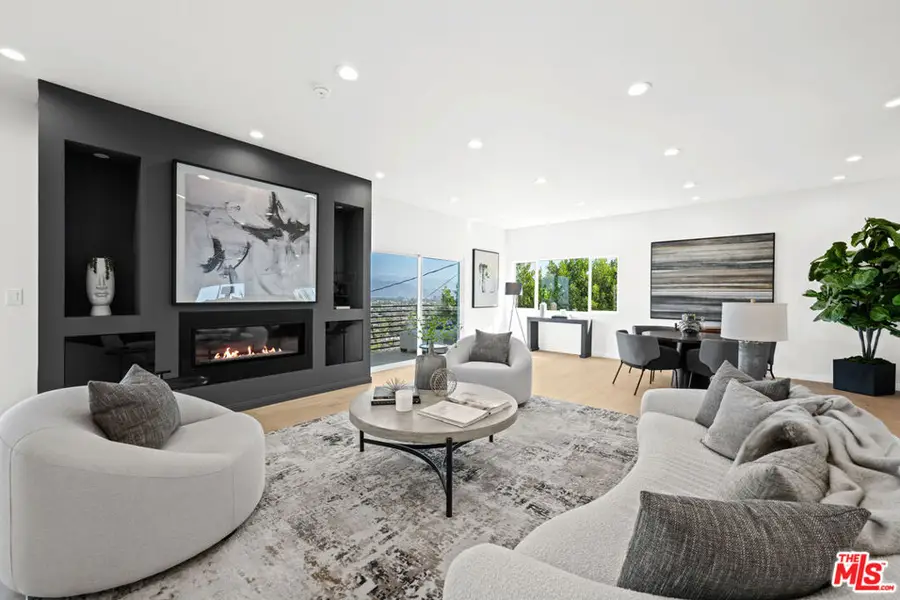 11725 Laurelwood Drive, Studio City, CA 91604 - Image #2