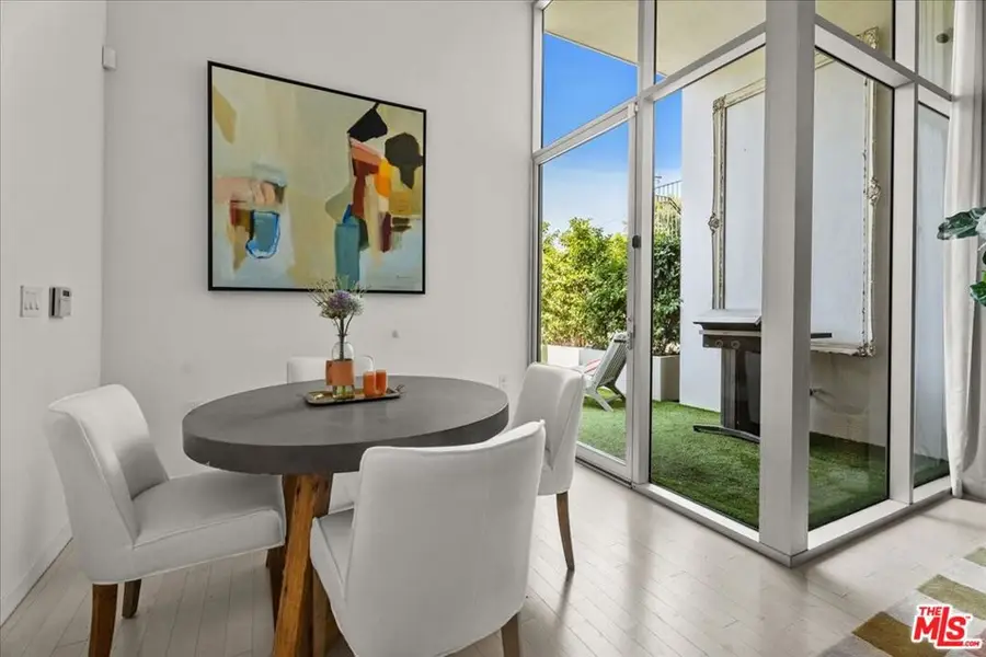 7917 Willoughby Avenue #2, Los Angeles, CA 90046 - Image #2