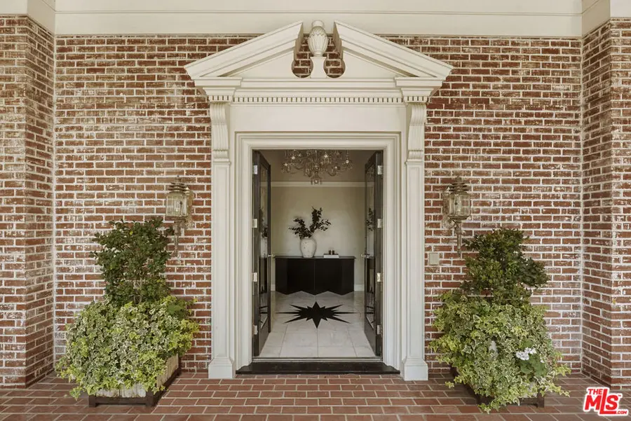 1001 N Crescent Drive, Beverly Hills, CA 90210 - Image #3