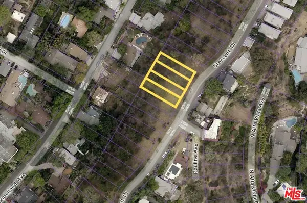 9003 W Crescent Dr, Los Angeles, CA 90046