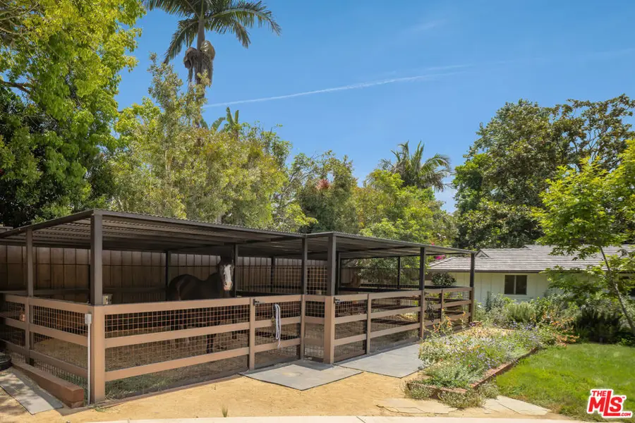 13214 Riviera Ranch Road, Los Angeles, CA 90049 - Image #2