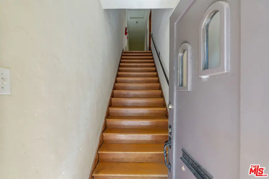 458 N Genesee Avenue, Los Angeles, CA 90036 - Image #2