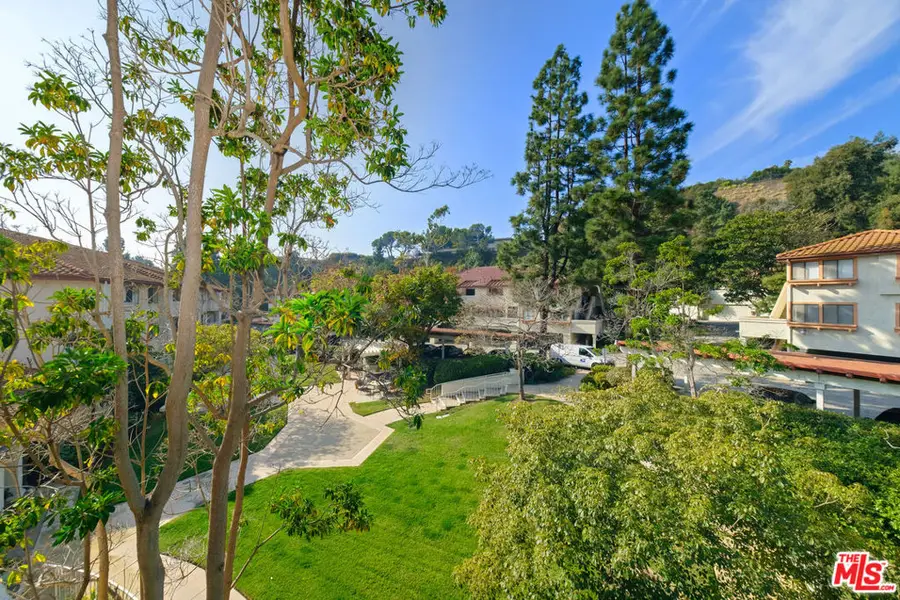501 Palisades Drive #209, Pacific Palisades, CA 90272 - Image #2