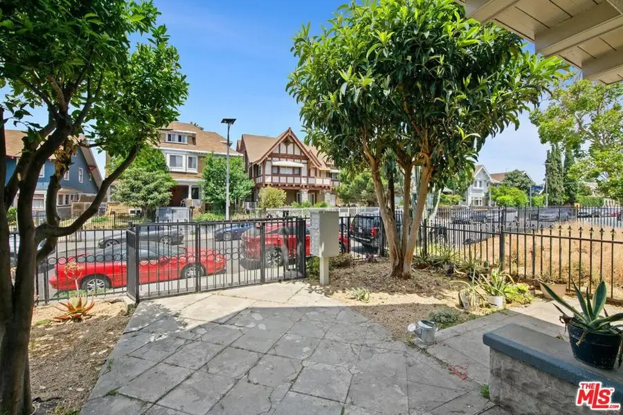 1238 S Bonnie Brae Street, Los Angeles, CA 90006 - Image #3