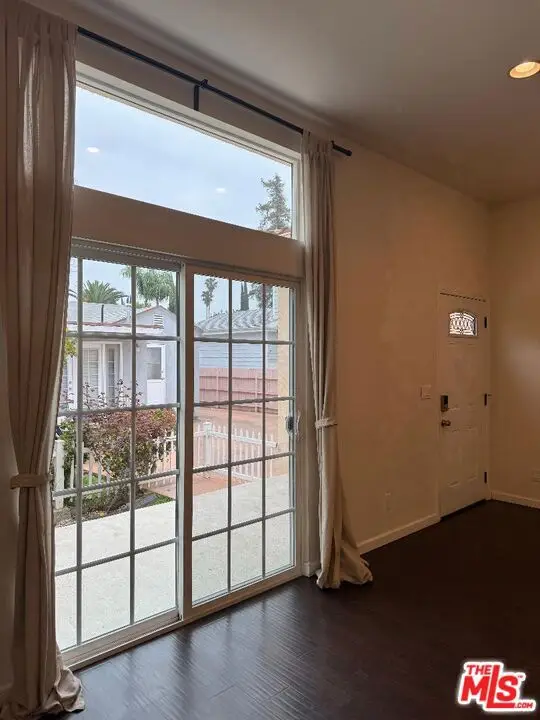 4503 Tobias Avenue, Sherman Oaks, CA 91403 - Image #3