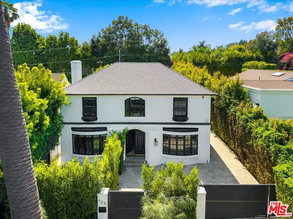 725 N Doheny Drive, Beverly Hills, CA 90210