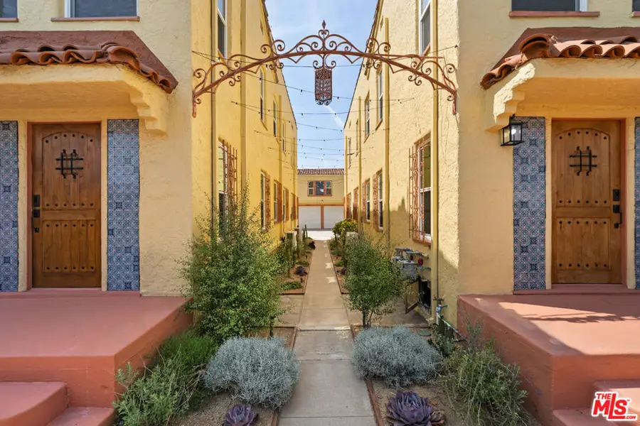 2935 Redondo Boulevard, Los Angeles, CA 90016 - #2