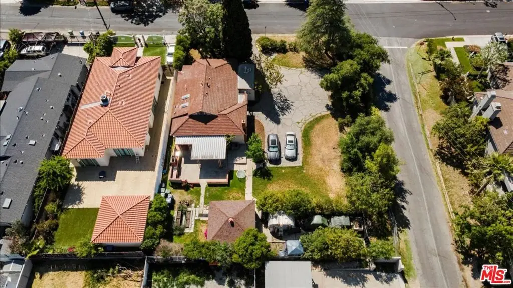 5454 Aura Avenue, Tarzana, CA 91356 - Image #1