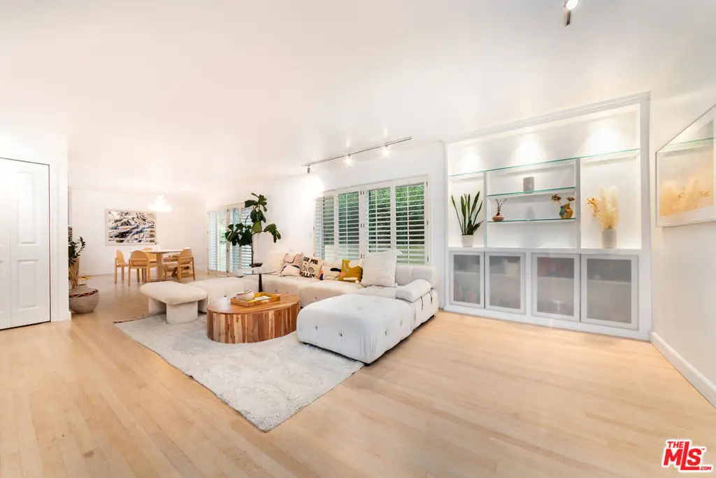 933 17th Street #14, Santa Monica, CA 90403 - Image #1