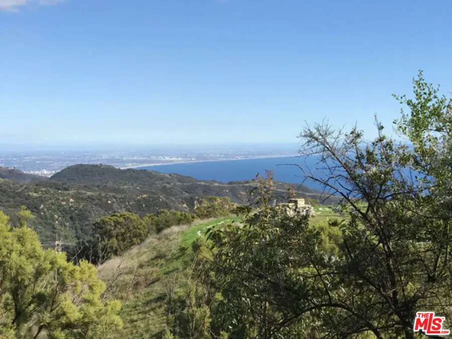 524 Moonrise, Malibu, CA 90265 - Image #2