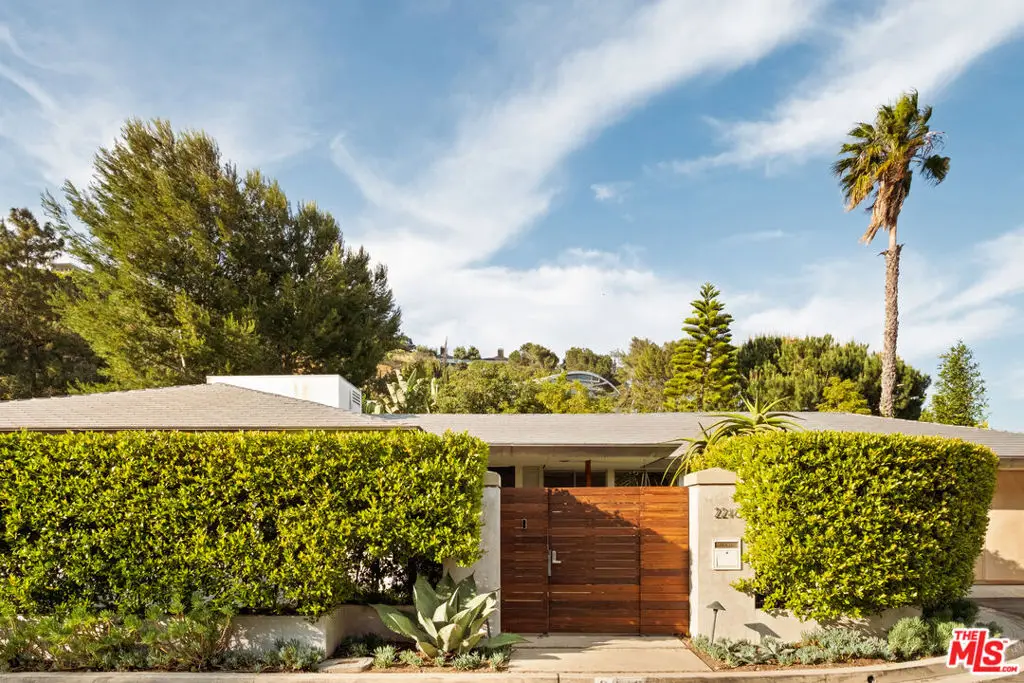 2246 Chelan Place, Los Angeles, CA 90068 - Image #1