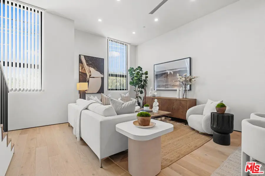 11702 Charnock Road, Los Angeles, CA 90066 - Image #3