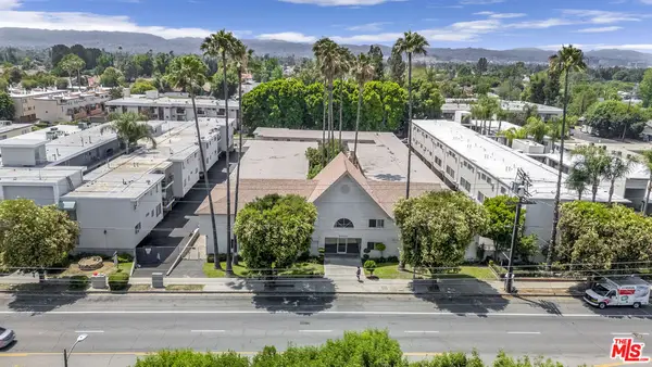 20234 Roscoe Boulevard, Winnetka, CA 91306