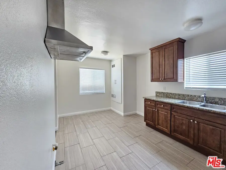 6021 Brynhurst Avenue, Los Angeles, CA 90043 - Image #3