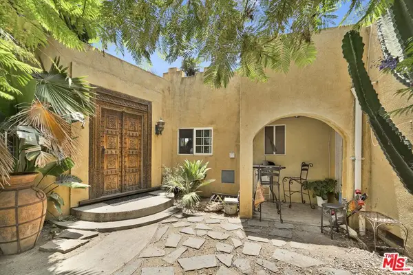 9506 Yolanda Avenue, Northridge, CA 91324