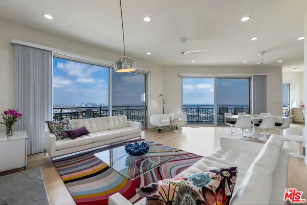 1556 Blue Jay Way, Los Angeles, CA 90069