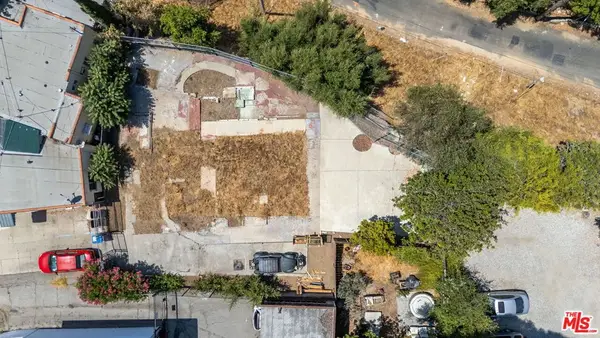 133 S Avenue 64, Los Angeles, CA 90042