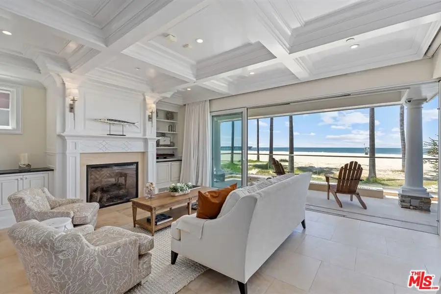 2705 Ocean Front Walk, Venice, CA 90291 - Image #2