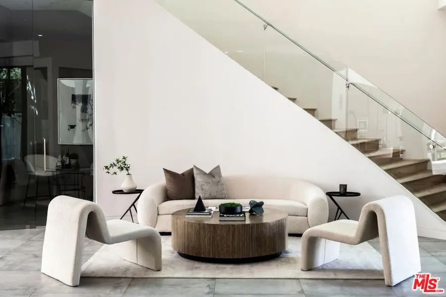 833 N Cherokee Avenue, Los Angeles, CA 90038 - Image #2