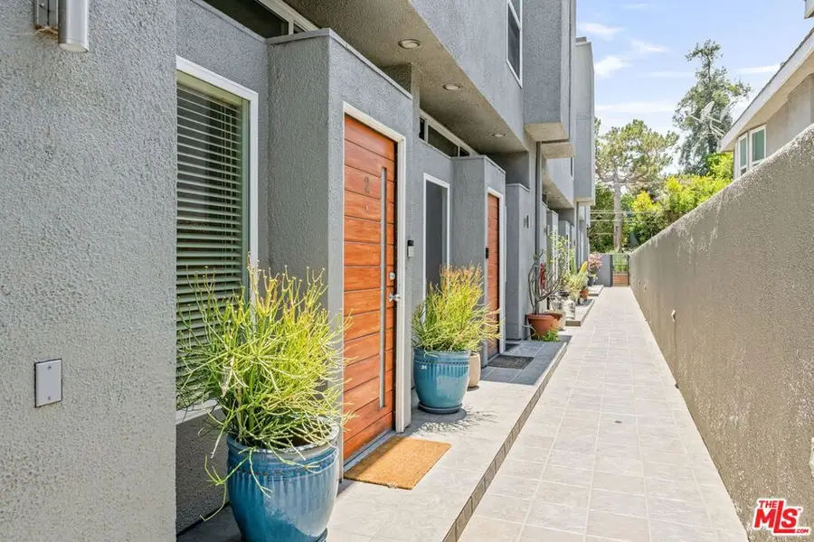 2408 34th Street #4, Santa Monica, CA 90405 - Image #2