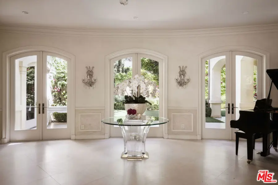 1160 Chantilly Road, Los Angeles, CA 90077 - Image #2