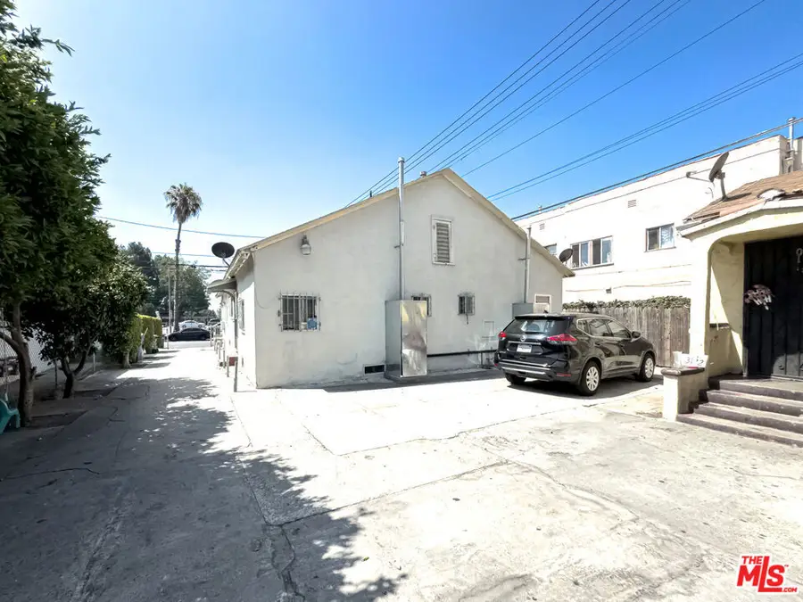 631 E 47th Street, Los Angeles, CA 90011 - #2