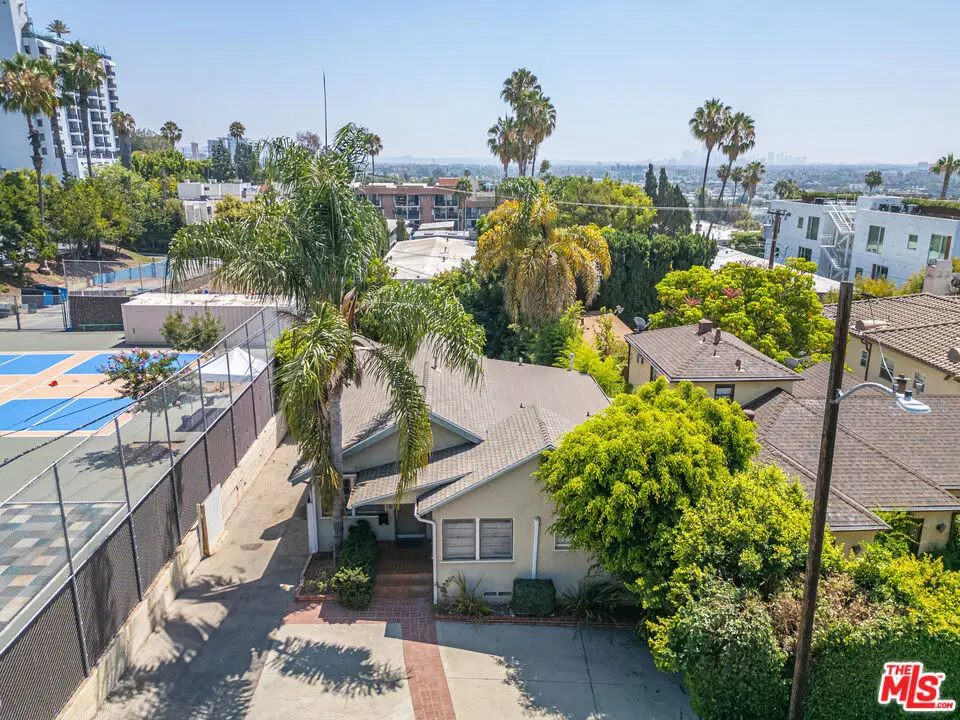 946 Hilldale Avenue, West Hollywood, CA 90069 - Image #1