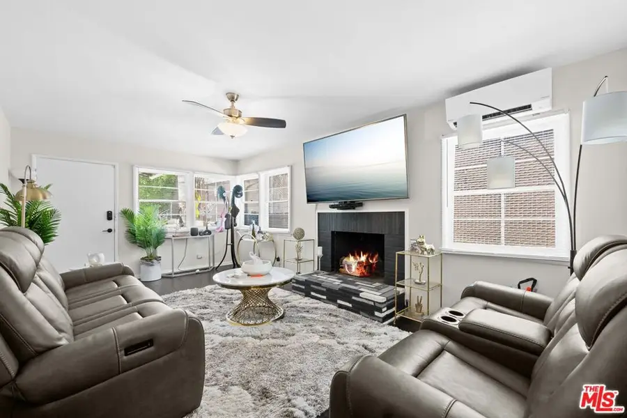 946 Hilldale Avenue, West Hollywood, CA 90069 - Image #3