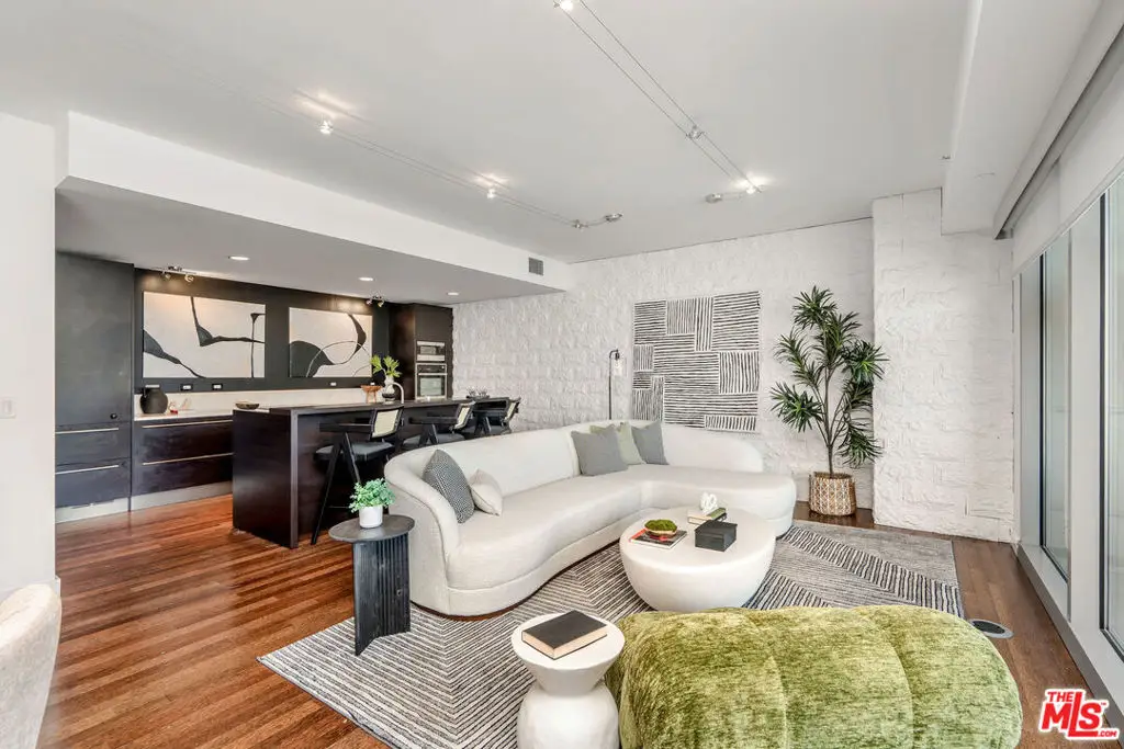 6250 Hollywood Boulevard #10L, Los Angeles, CA 90028 - Image #1