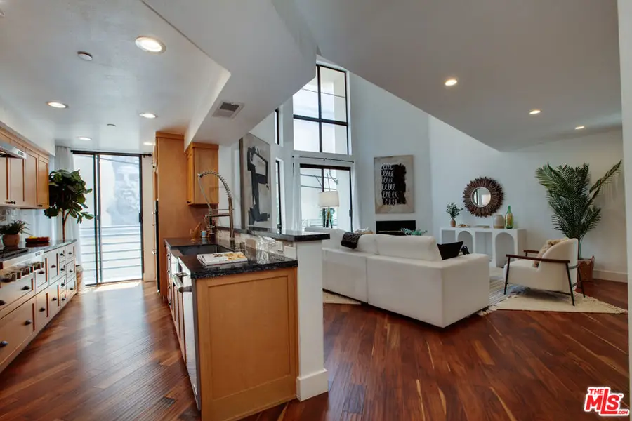 12000 Goshen Avenue #107, Los Angeles, CA 90049 - Image #2