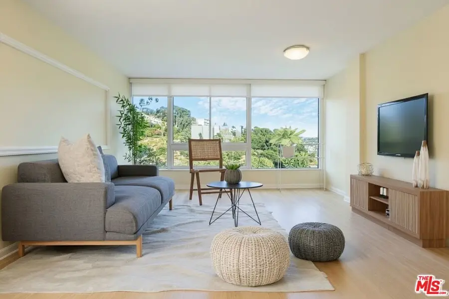 17350 W Sunset Boulevard #PH2, Pacific Palisades, CA 90272 - Image #3