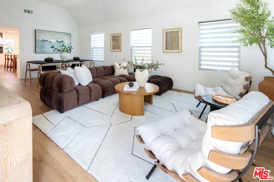 1363 S Curson Avenue, Los Angeles, CA 90019 - Image #3