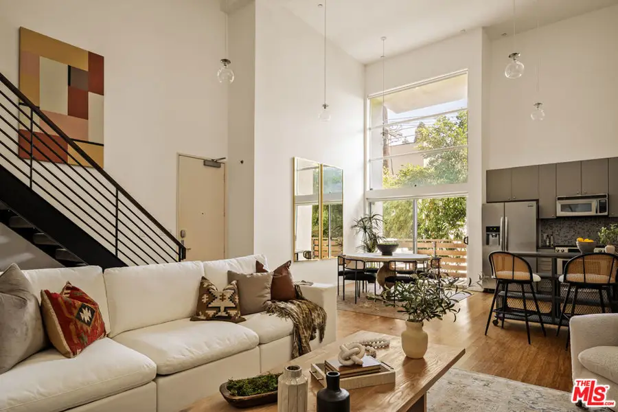 7062 Hawthorn Avenue #103, Los Angeles, CA 90028 - Image #2