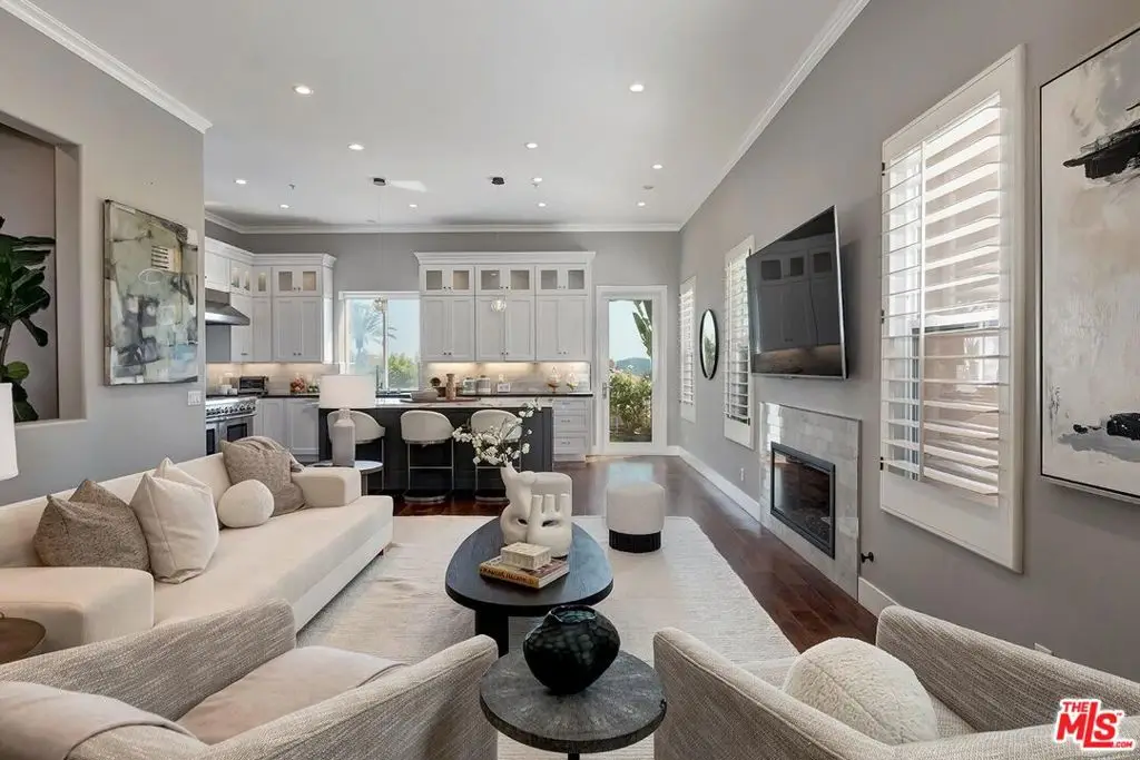 16750 Calle De Catalina, Pacific Palisades, CA 90272 - Image #1