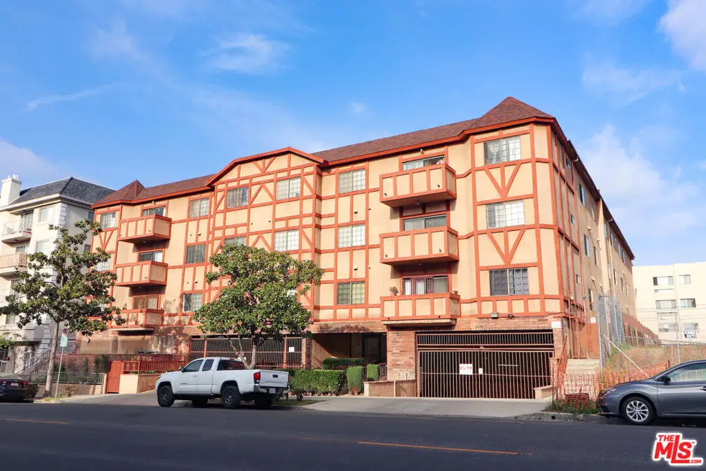 424 S Westmoreland Avenue #210, Los Angeles, CA 90020 - Image #1
